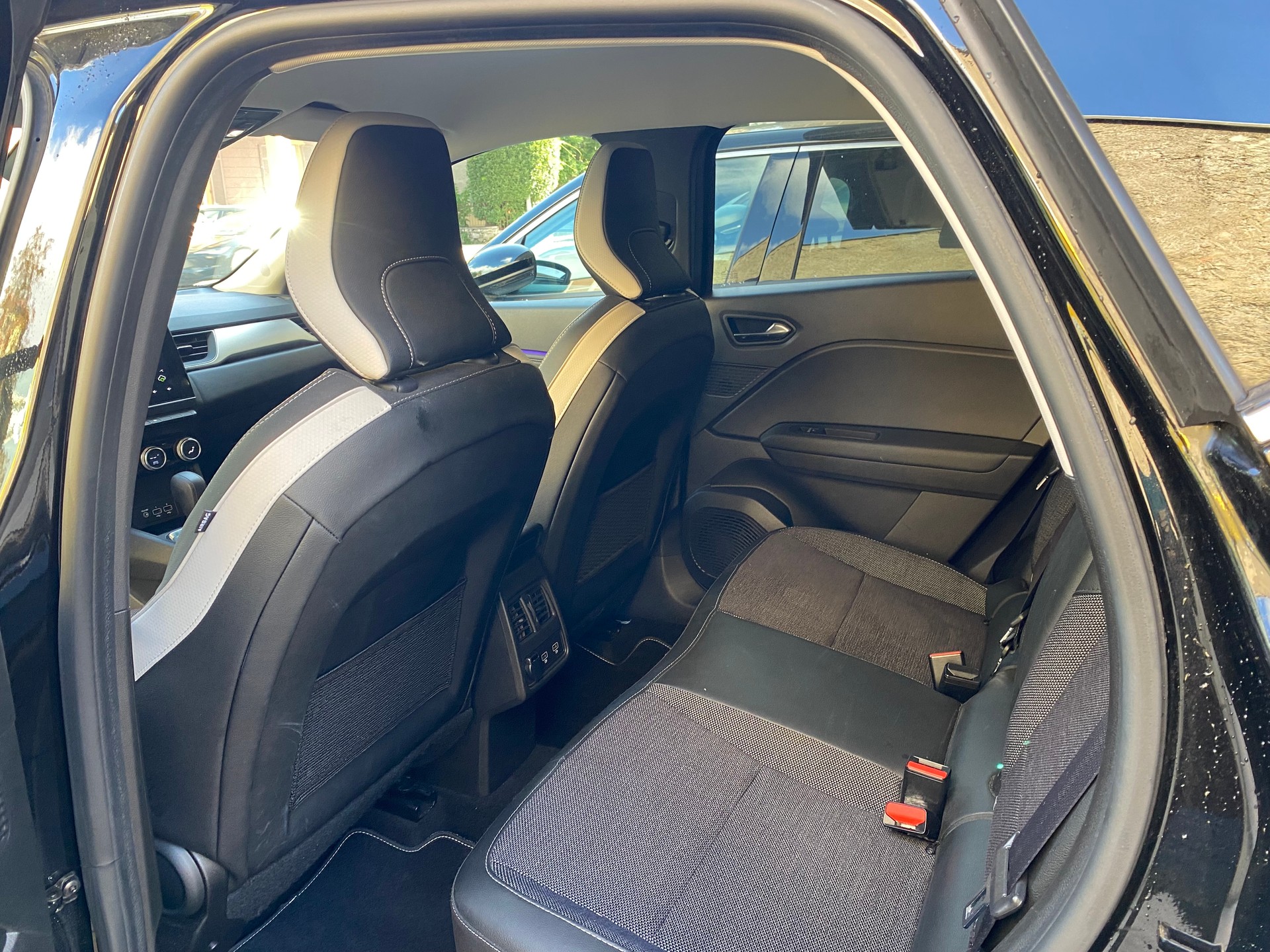 RENAULT Captur 1.3 TCe Techno EDC-image-9