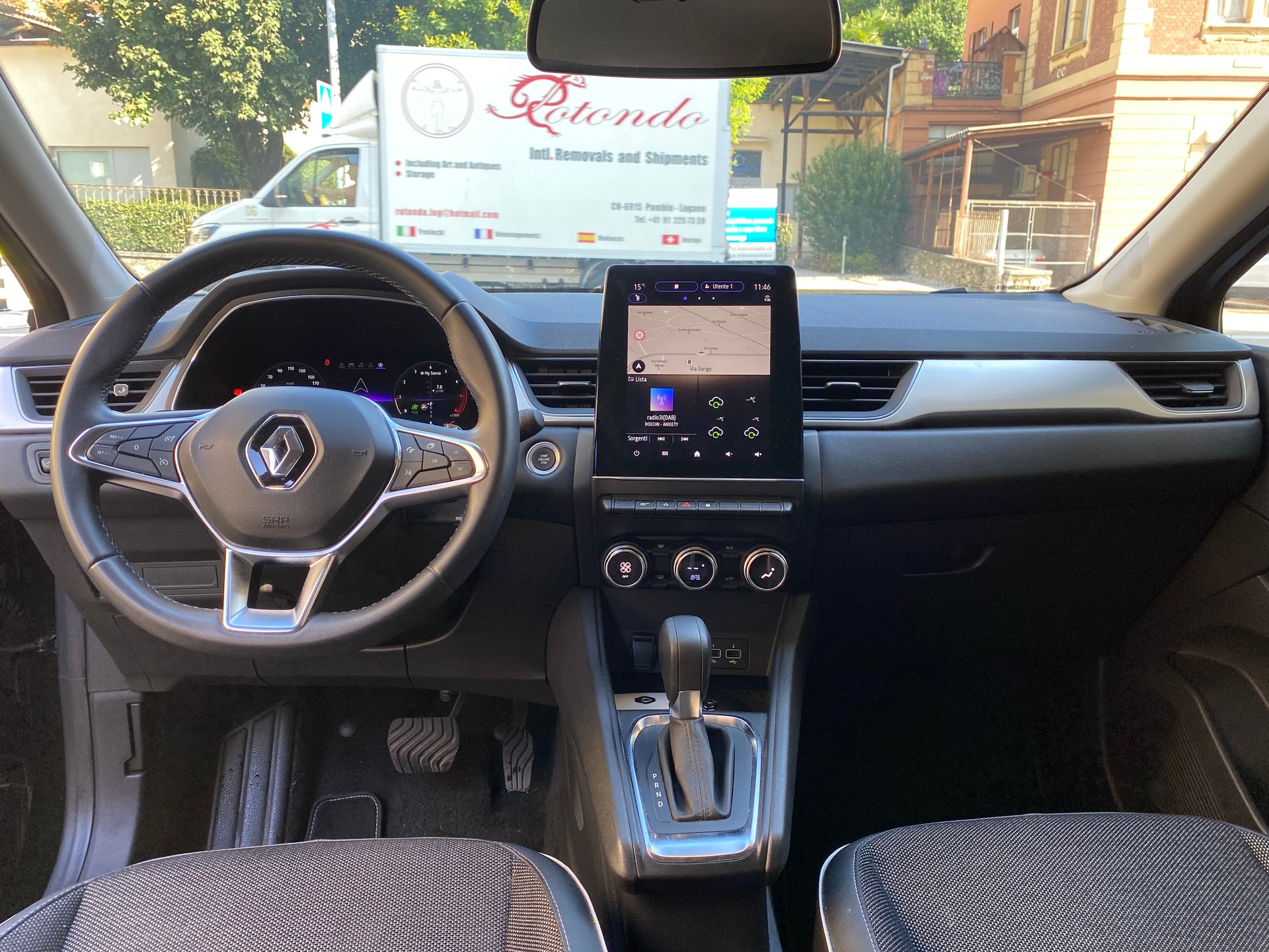 RENAULT Captur 1.3 TCe Techno EDC-image-10