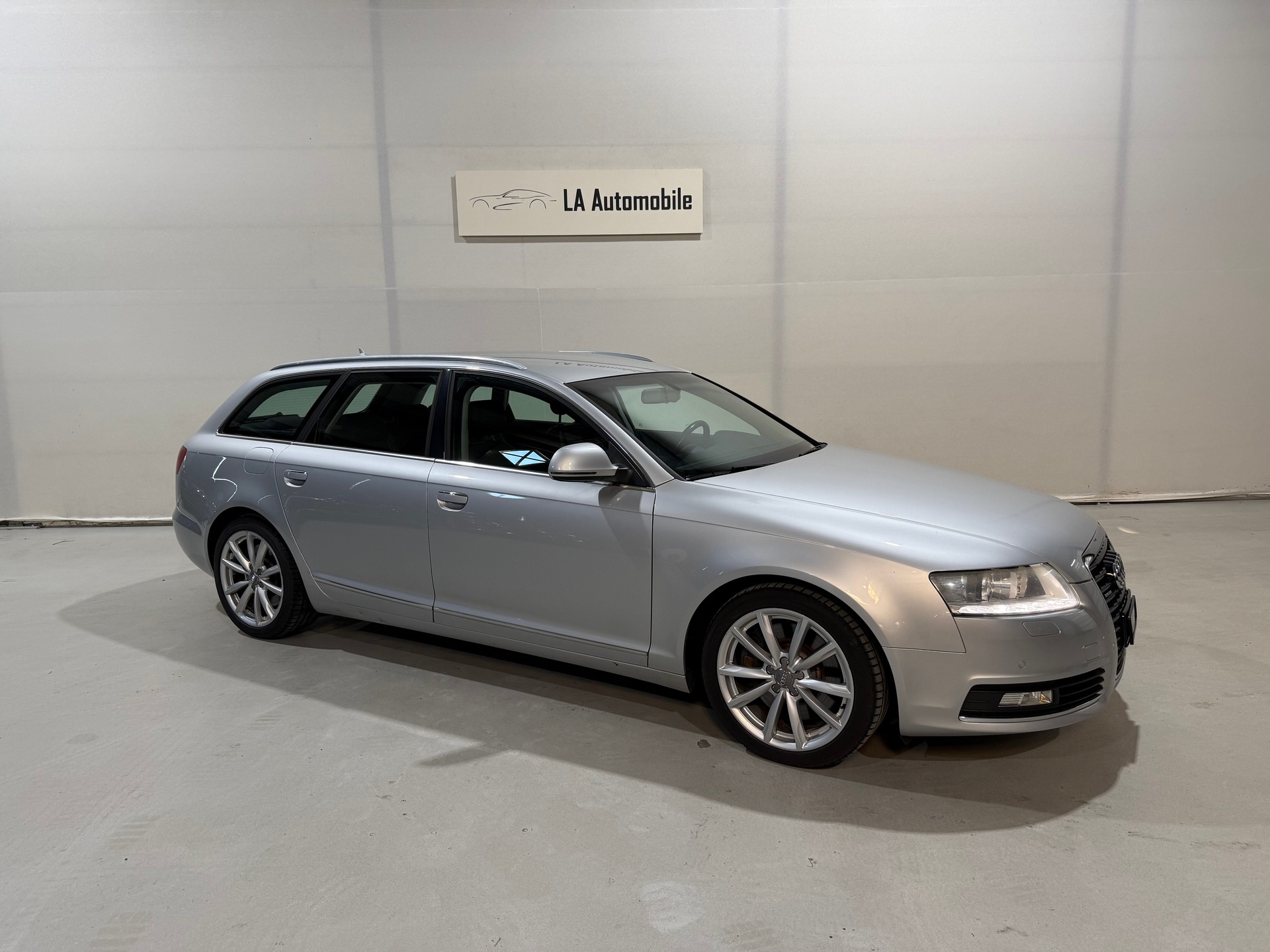 AUDI A6 Avant 3.0 V6 TDI quattro tiptronic-image-5