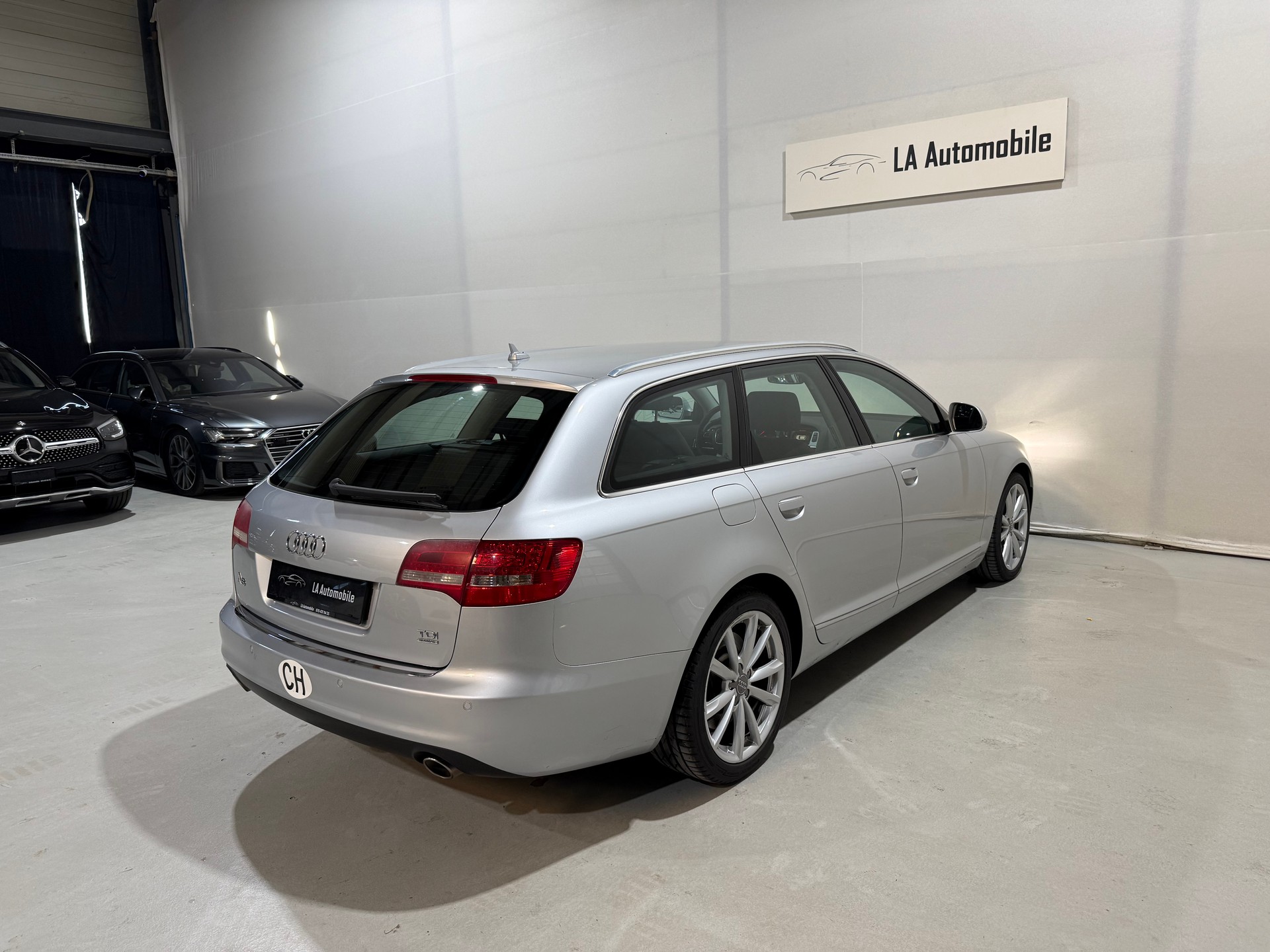 AUDI A6 Avant 3.0 V6 TDI quattro tiptronic-image-8