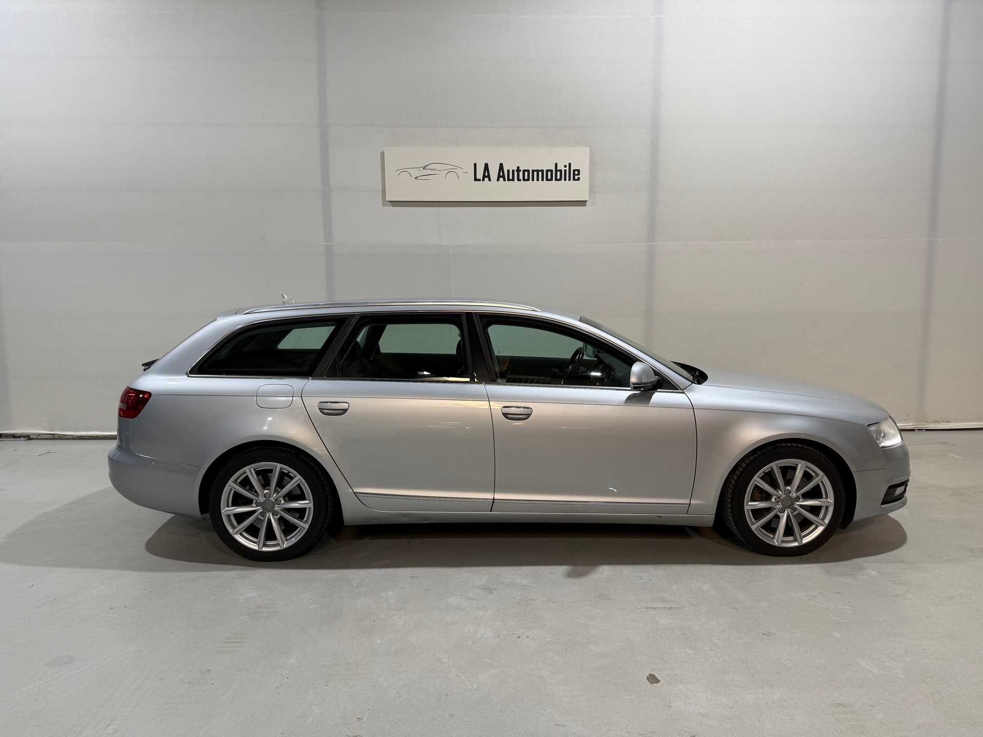 AUDI A6 Avant 3.0 V6 TDI quattro tiptronic-image-6