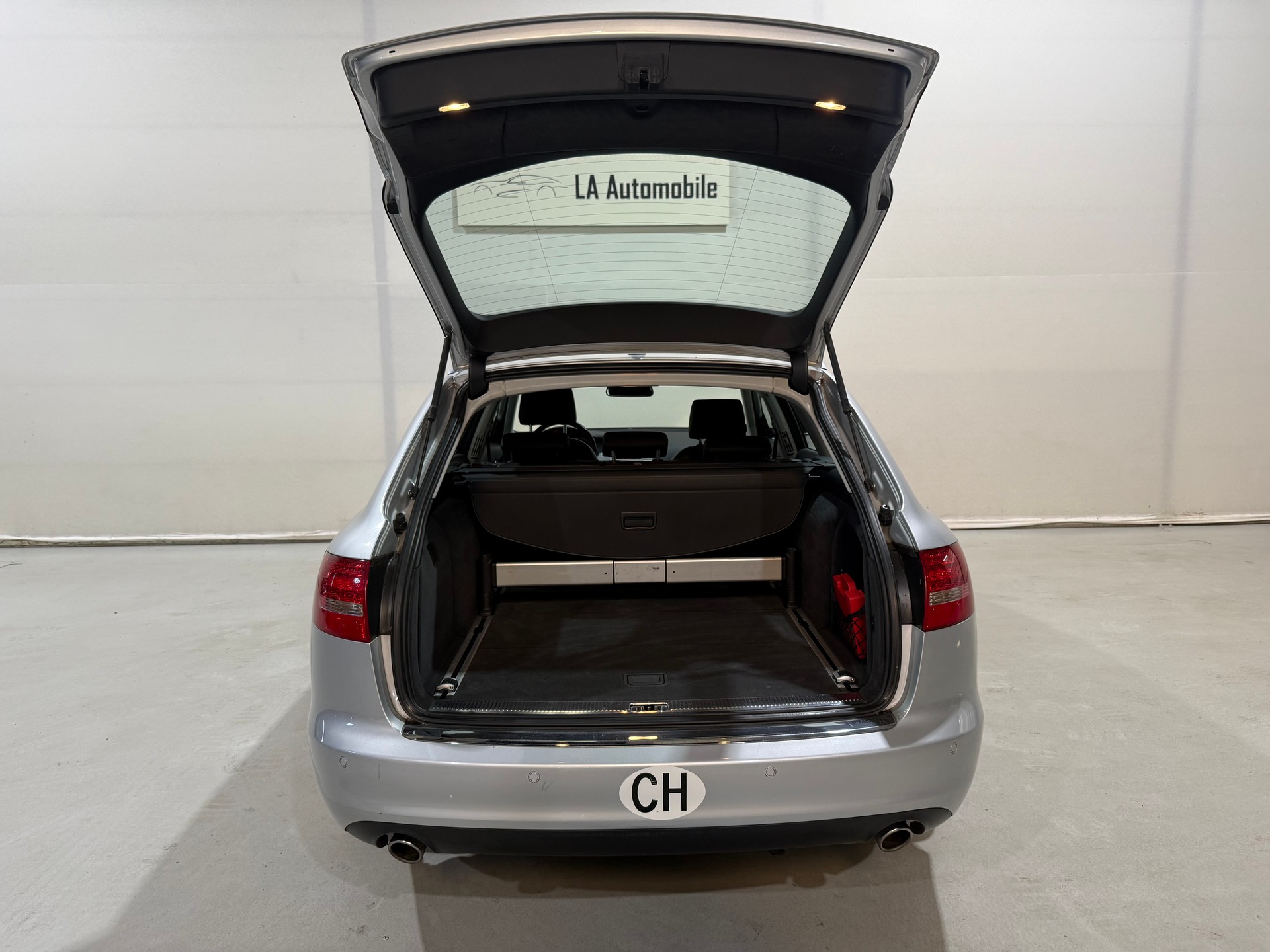 AUDI A6 Avant 3.0 V6 TDI quattro tiptronic-image-10