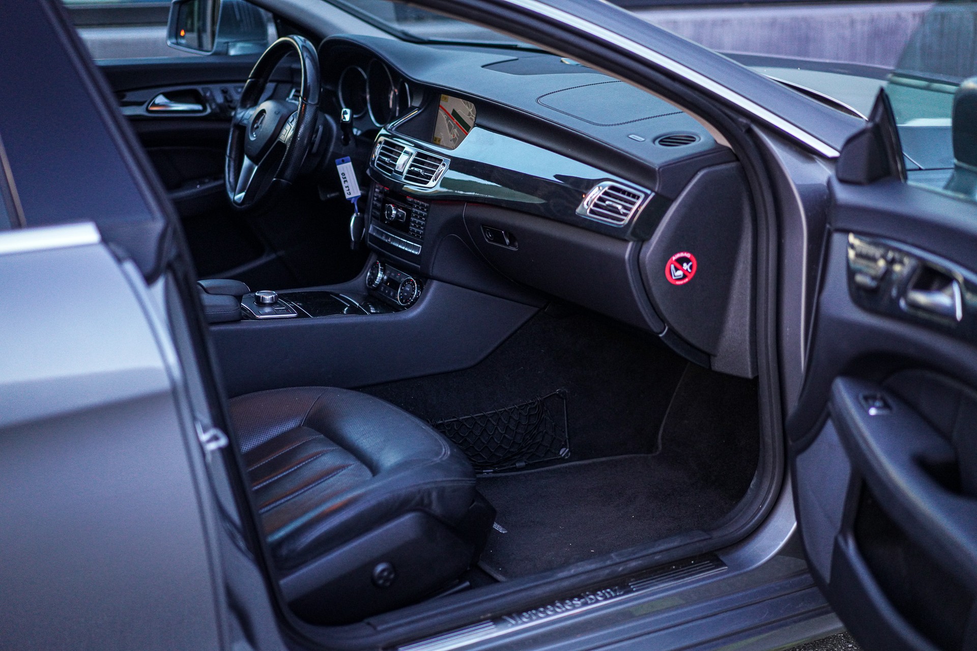 MERCEDES-BENZ CLS 350 CDI 4Matic 7G-Tronic-image-8
