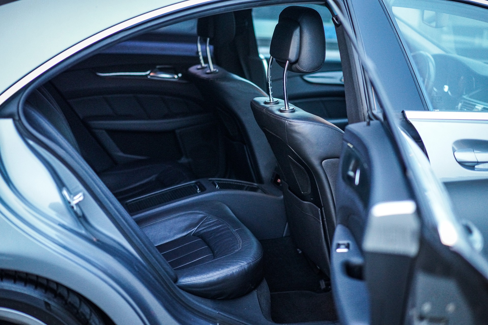 MERCEDES-BENZ CLS 350 CDI 4Matic 7G-Tronic-image-9