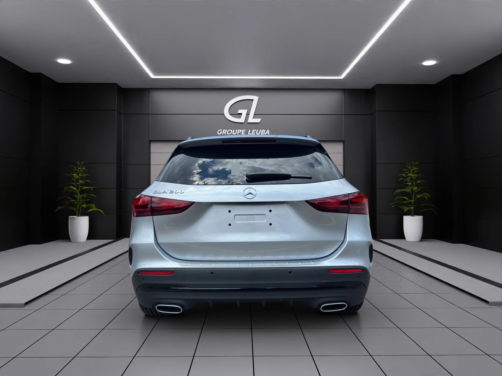 MERCEDES-BENZ GLA 200 Night Star 7G-DCT-image-3