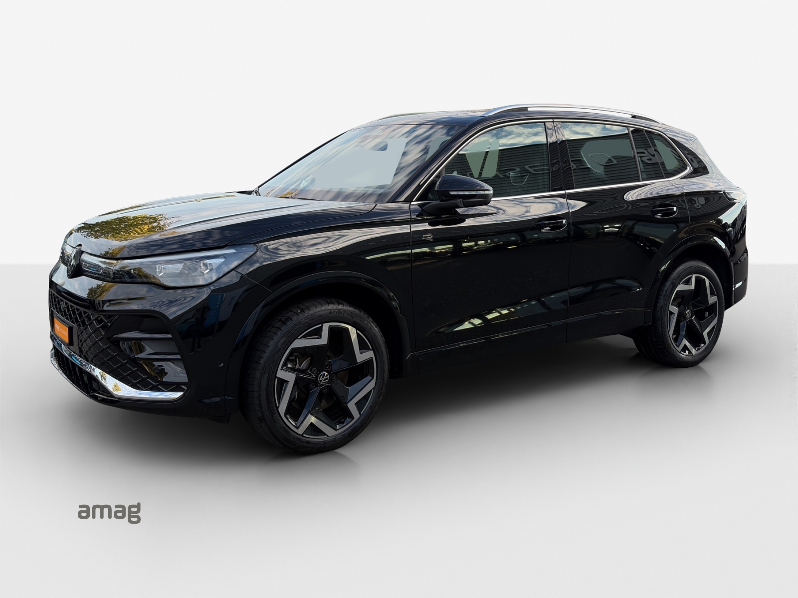 VW Tiguan 2.0 TSI DSG R-Line 4Motion-image-0