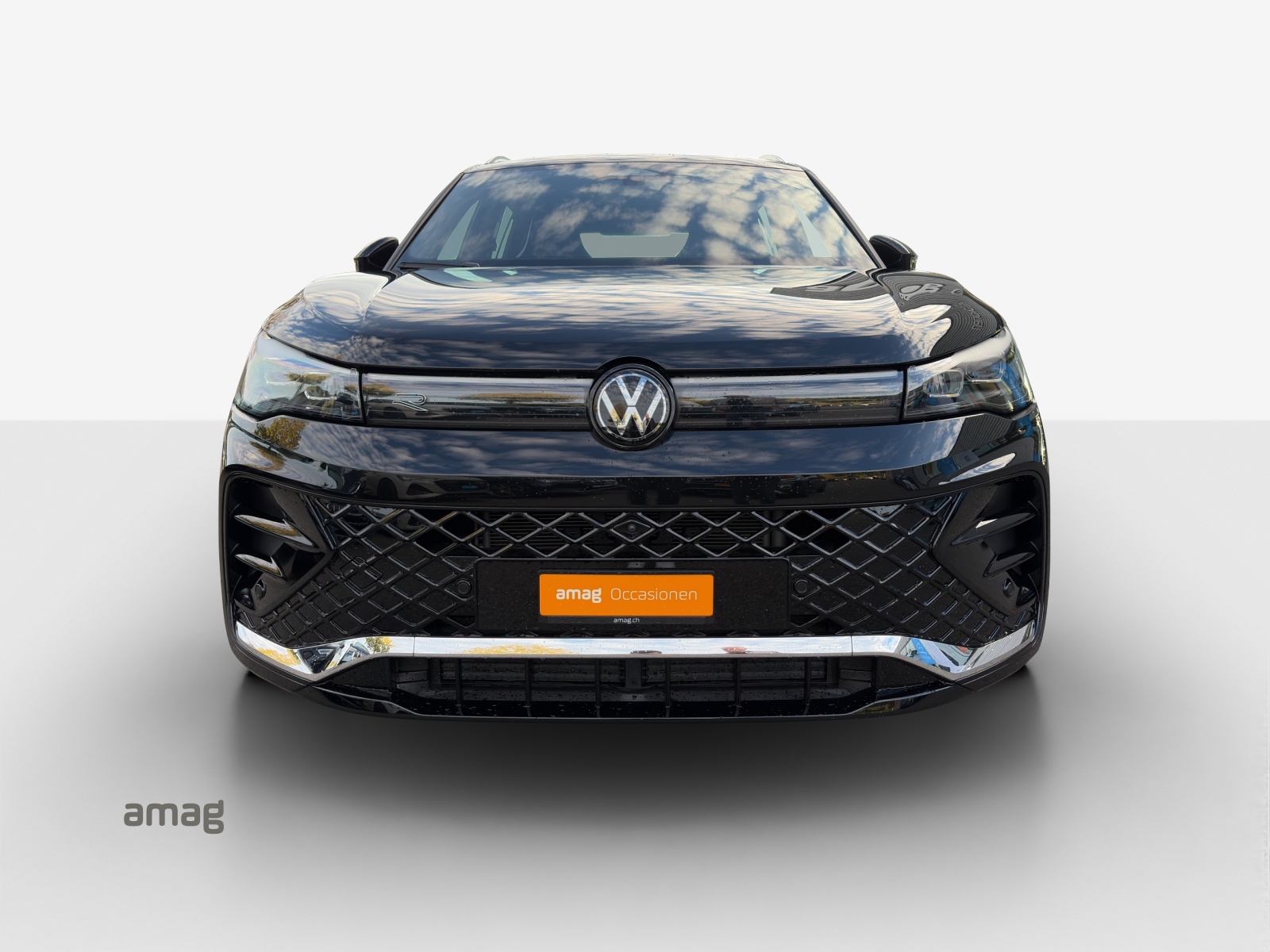 VW Tiguan 2.0 TSI DSG R-Line 4Motion-image-6