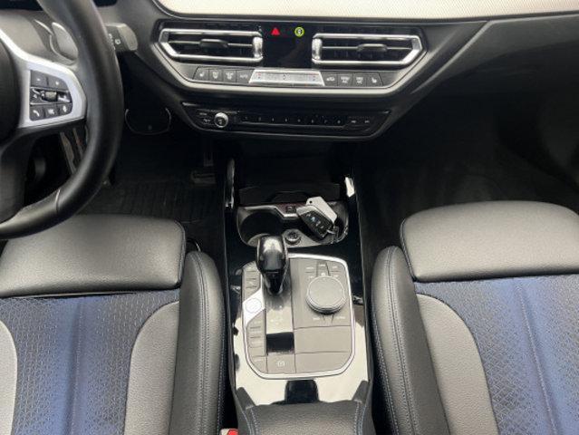BMW 1er Reihe F40 M135i xDrive-image-11