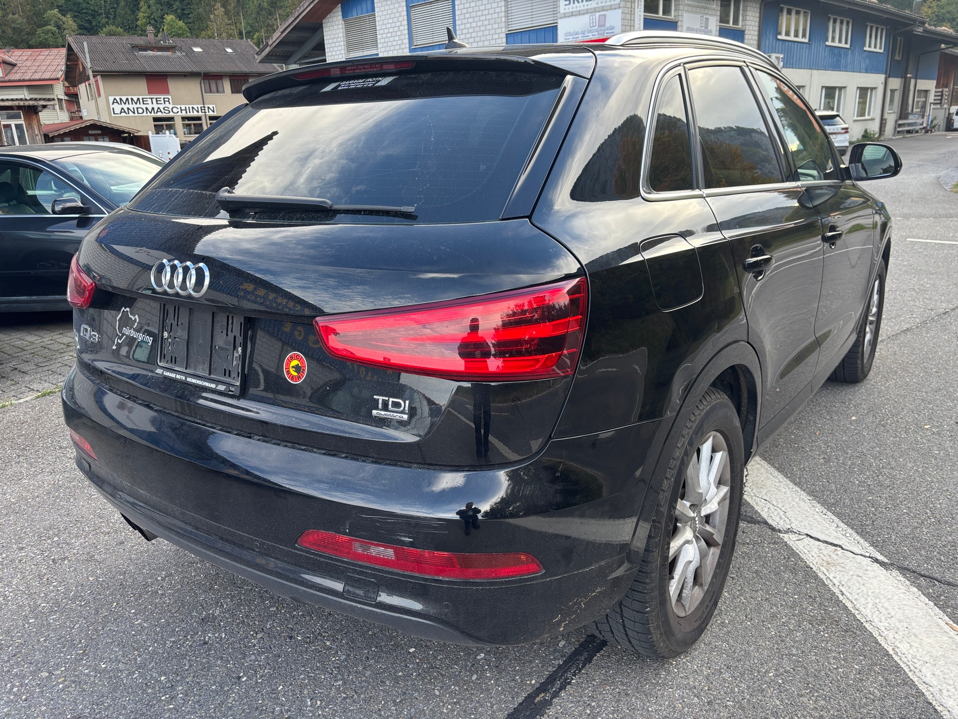 AUDI Q3 2.0 TDI quattro-image-5