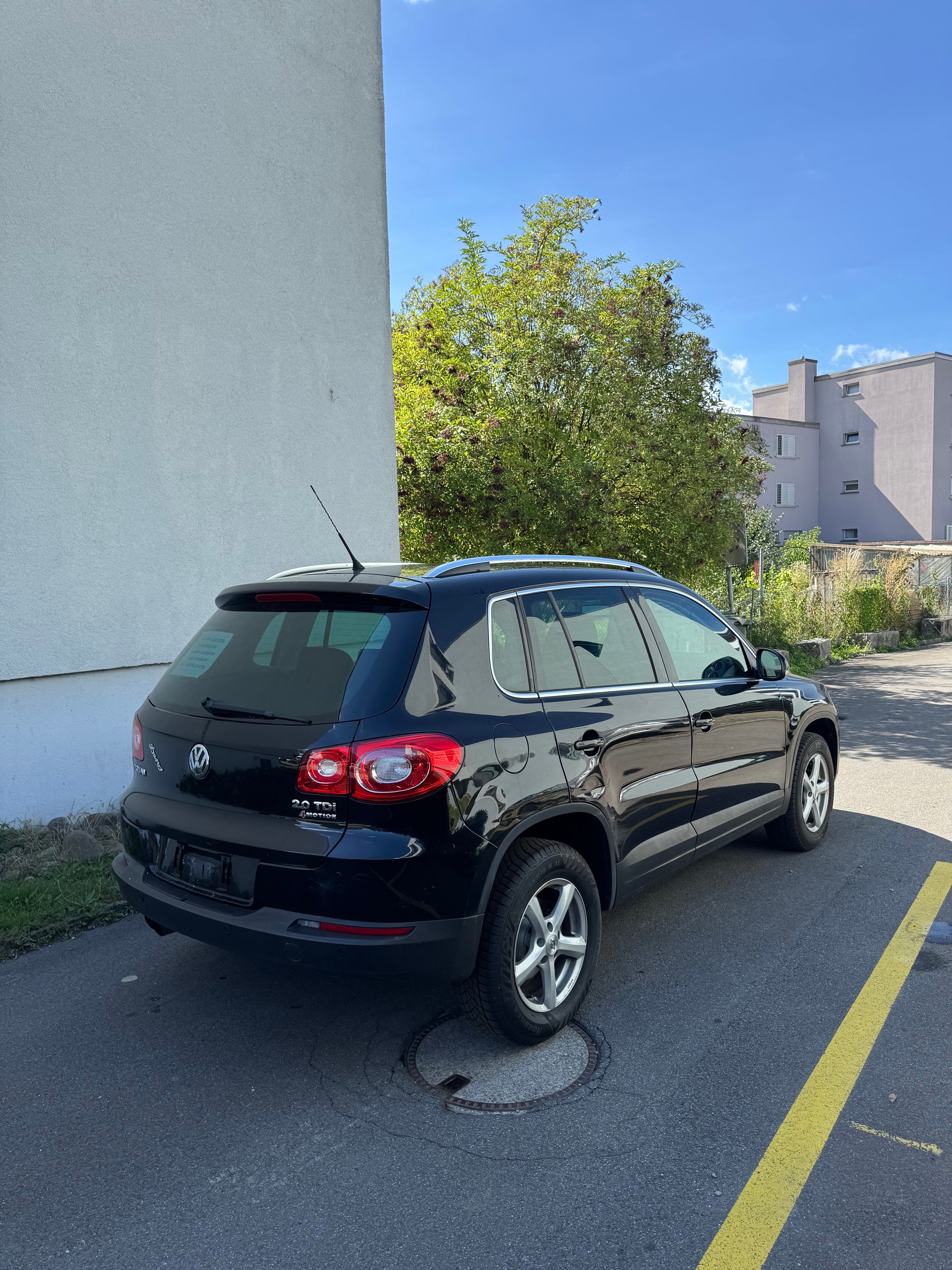 VW TIGUAN 2.0 TDI DSG 140 Sport & Style-image-3