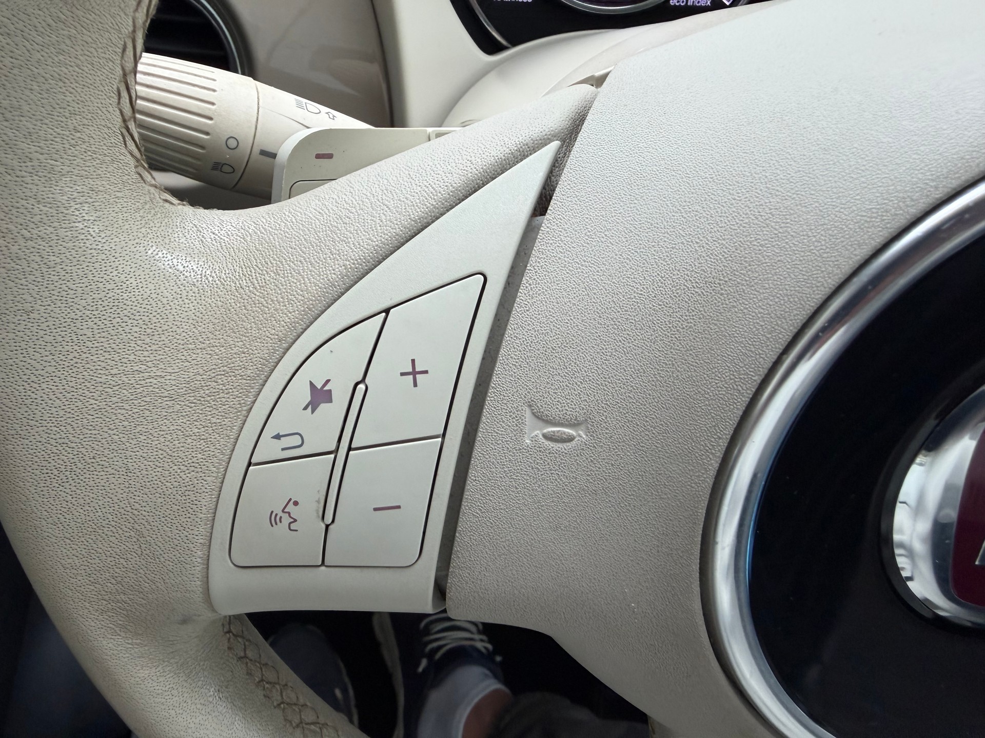 FIAT 500 0.9 Twinair Turbo Lounge Dualogic-image-13