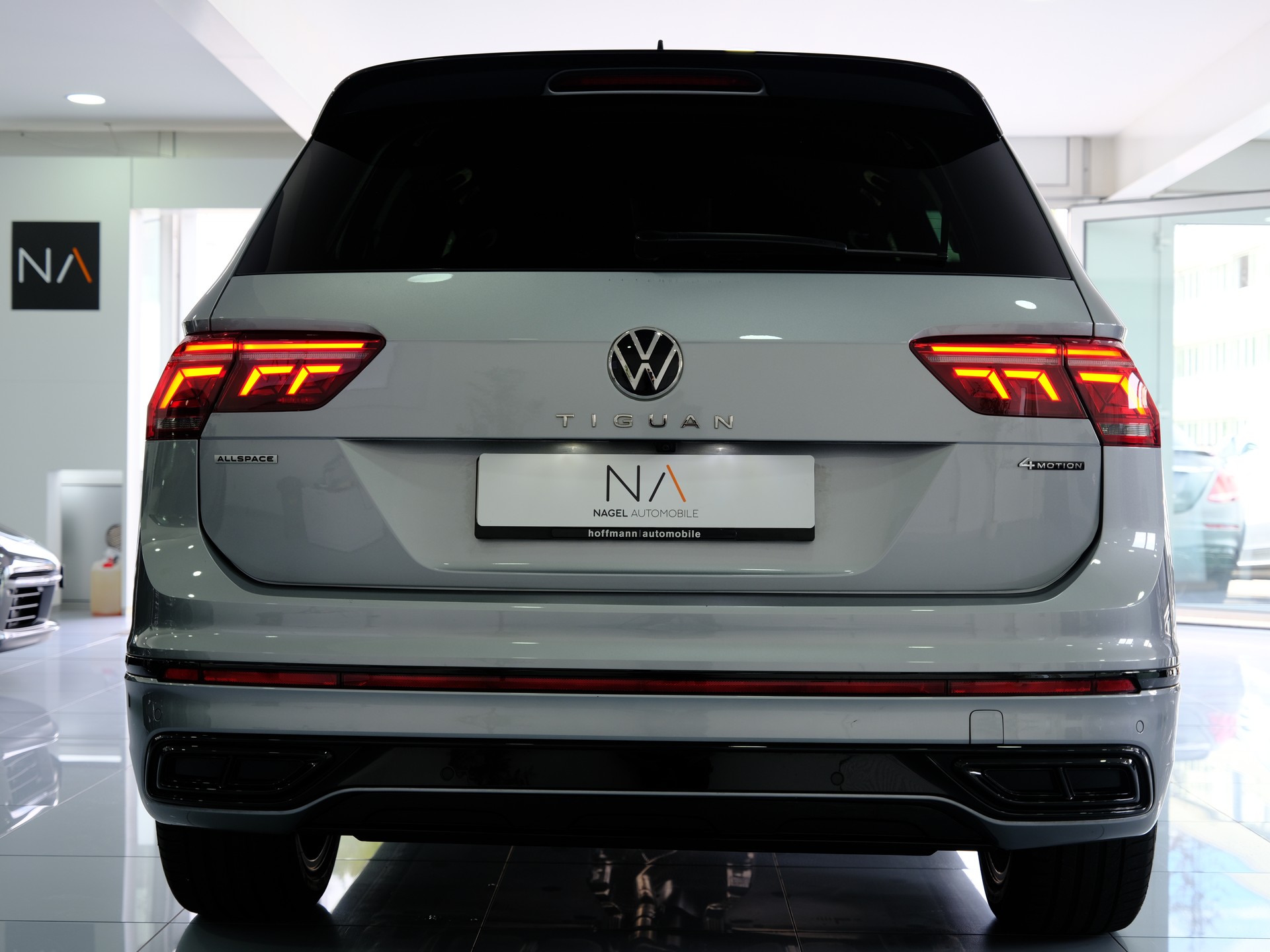 VW Tiguan Allspace 2.0 TDI SCR R-Line 4Motion DSG *7 Sitze* *Rückfahrkamera*-image-5