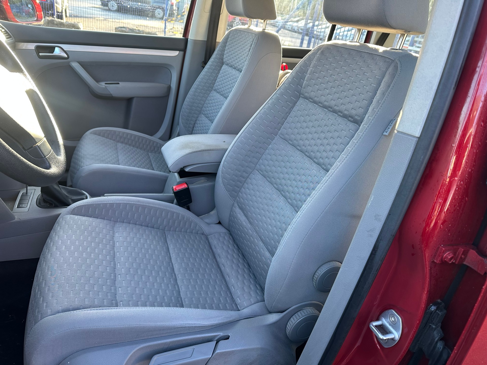 VW Touran 1.4 TSI Trendline-image-6