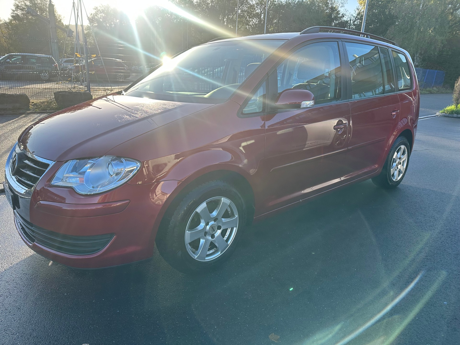 VW Touran 1.4 TSI Trendline-image-1