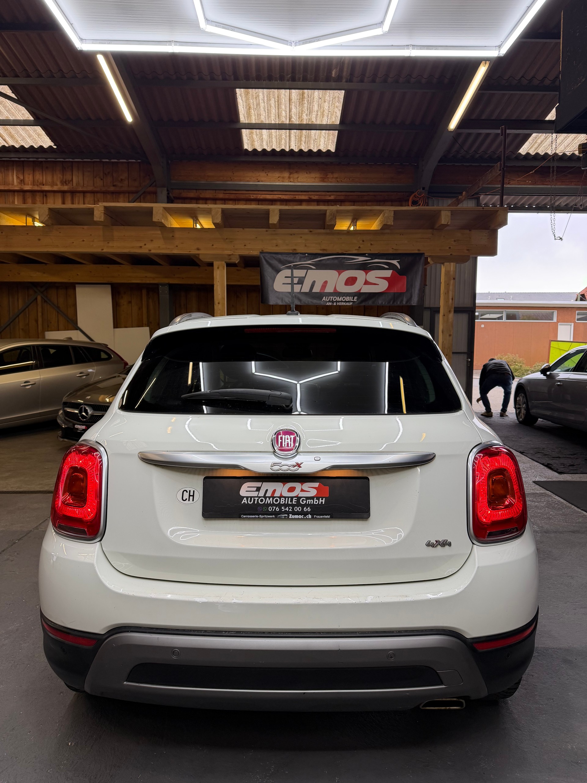FIAT 500X 2.0 MJ Cross 4x4 Automatic-image-5