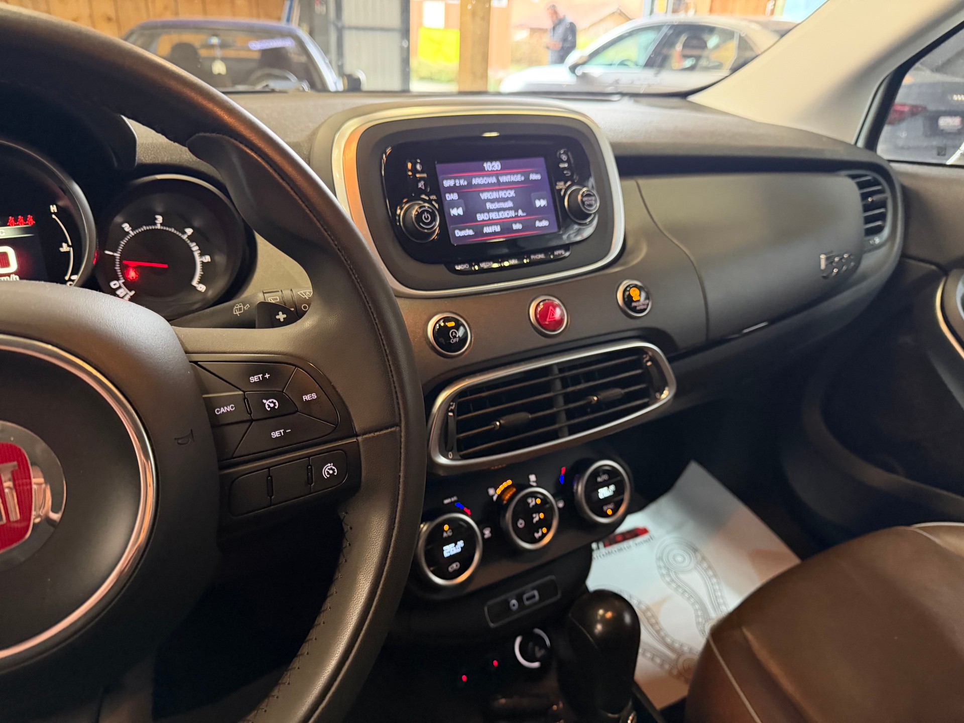 FIAT 500X 2.0 MJ Cross 4x4 Automatic-image-14