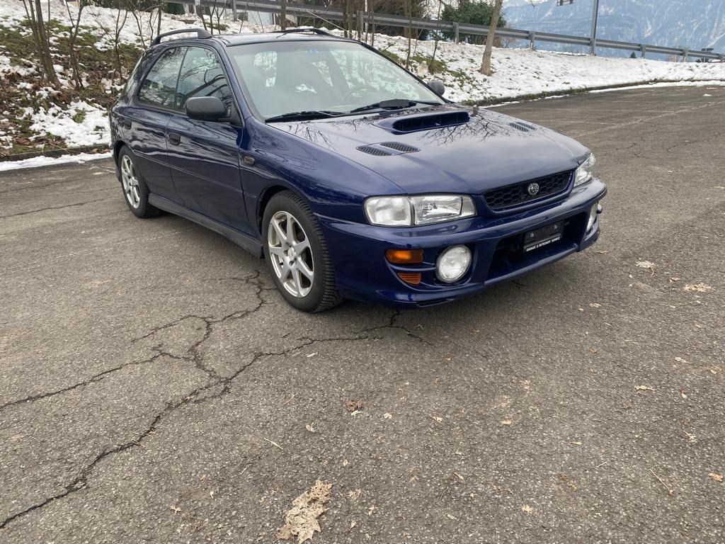 SUBARU Impreza 2.0 Turbo-image-1