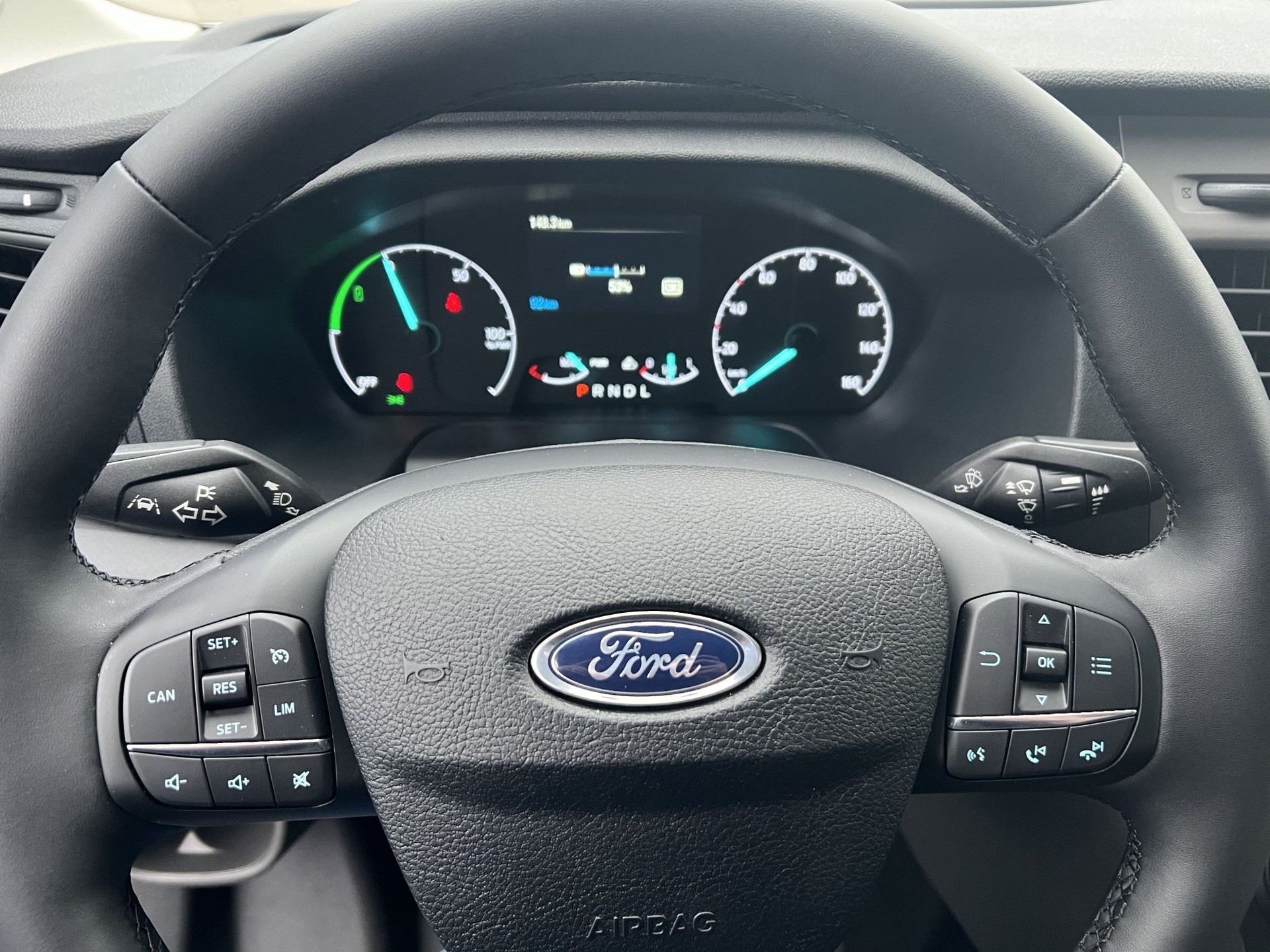FORD E-TRANSIT Van 350 L2H2 67kWh Trend-image-7