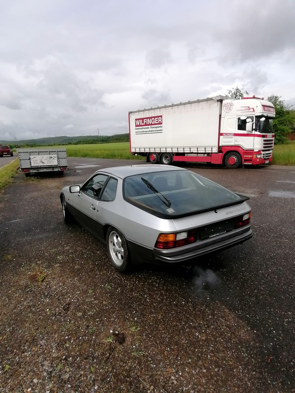 PORSCHE 924 Turbo-image-5