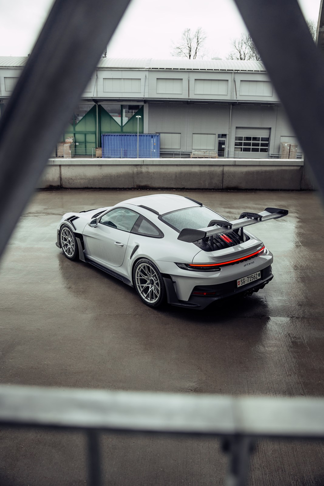 PORSCHE 911 GT3 RS-image-8