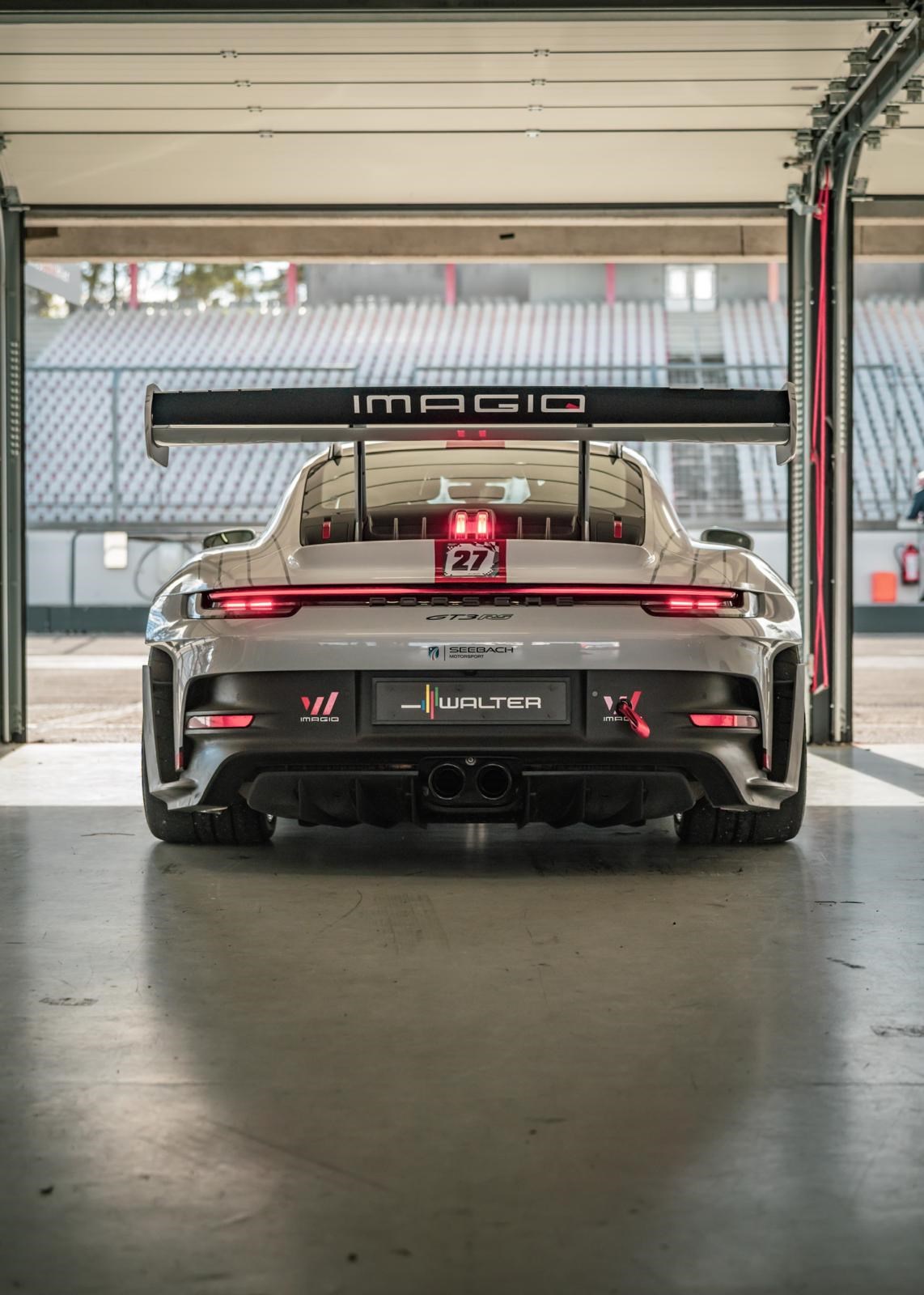 PORSCHE 911 GT3 RS-image-1