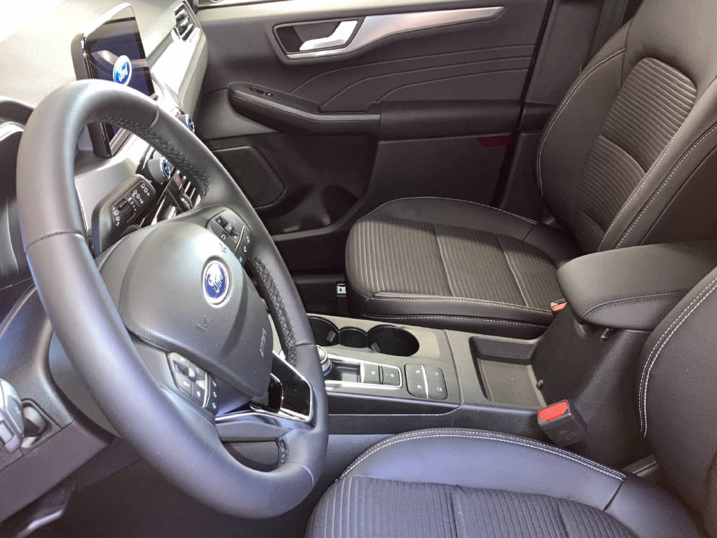 FORD Kuga 2.5 Hybrid Titanium X 4x4-image-4