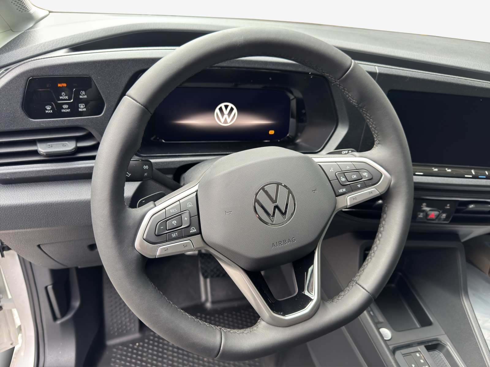 VW Caddy Cargo 1.5 TSI Plug in Hybrid DSG-image-9