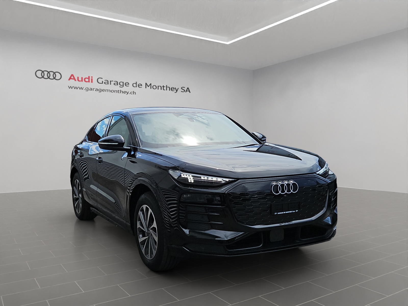AUDI Q6 Sportback e-tron quattro-image-4