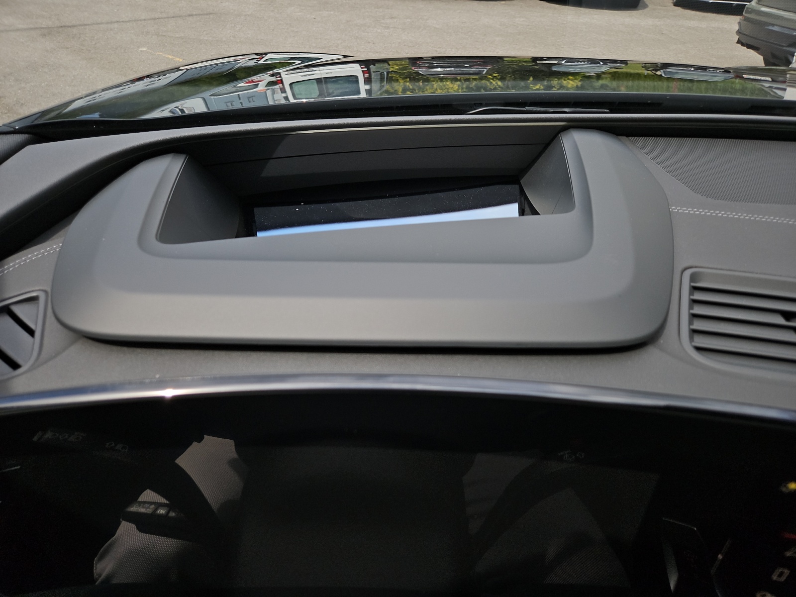 AUDI Q6 Sportback e-tron quattro-image-14