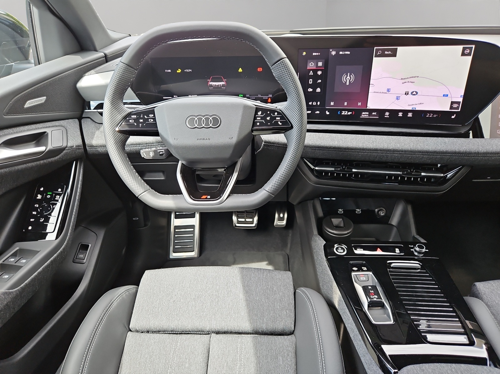 AUDI Q6 Sportback e-tron quattro-image-9