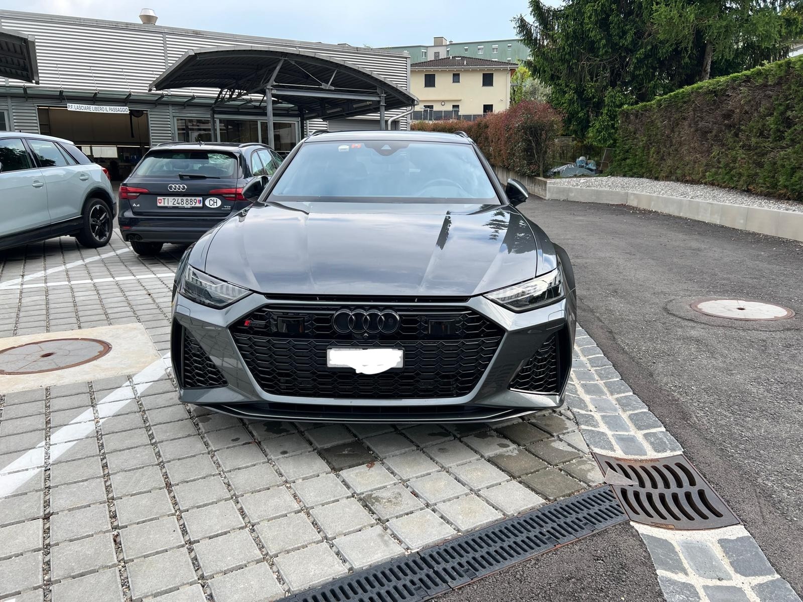 AUDI RS6 Avant 4.0 TFSI V8 quattro-image-0