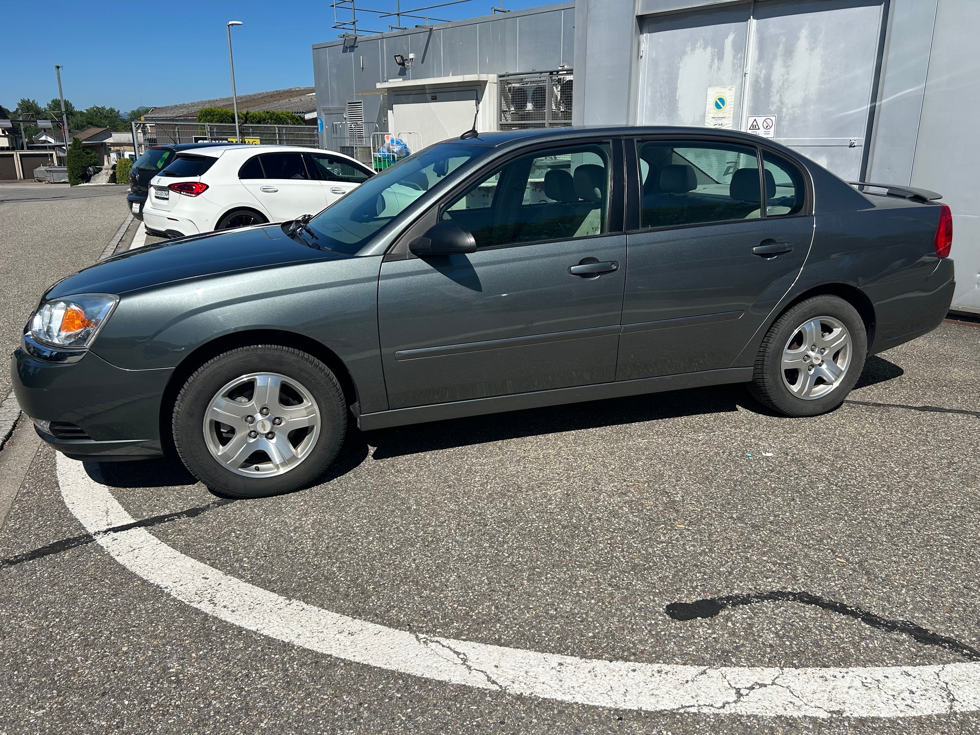 CHEVROLET MALIBU-image-4