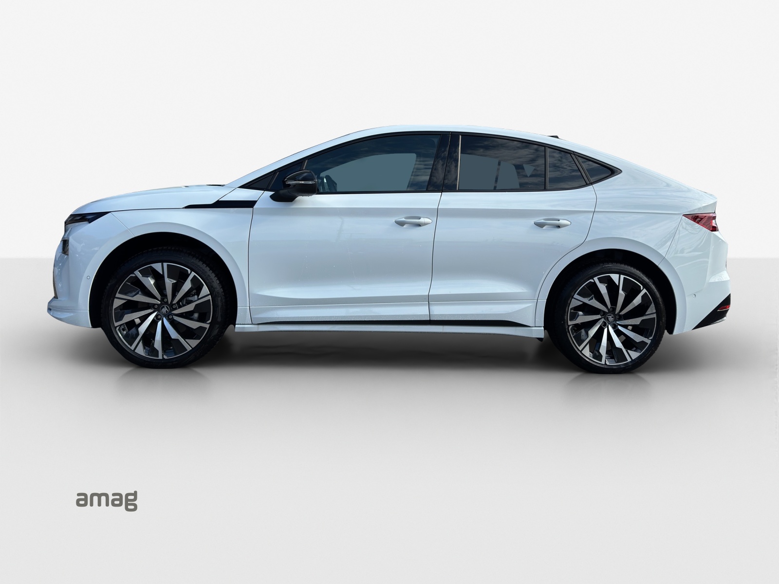 SKODA Enyaq Coupé Sportline 4x4-image-1