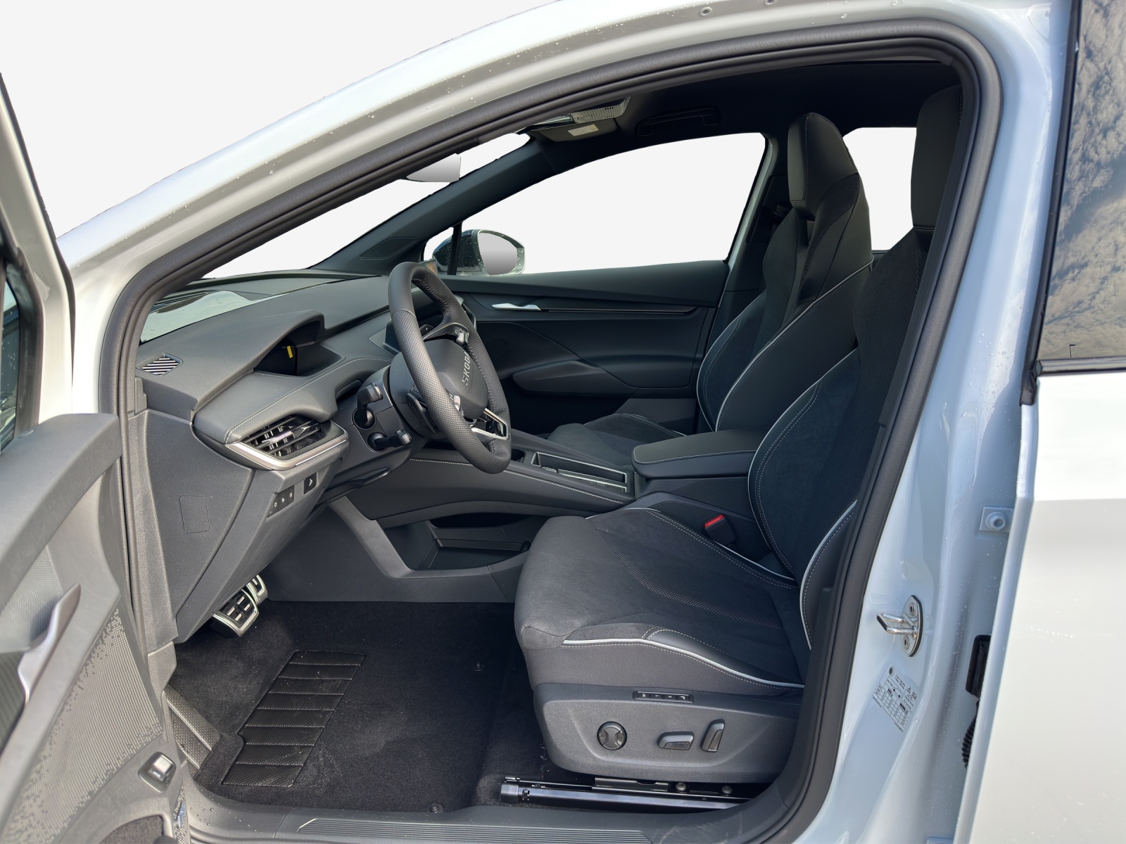 SKODA Enyaq Coupé Sportline 4x4-image-7