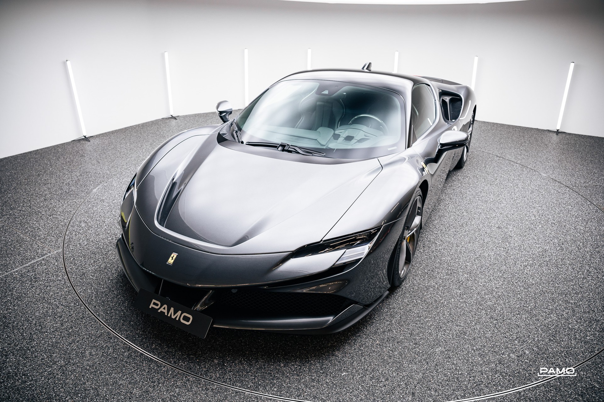 FERRARI SF90 Stradale-image-11