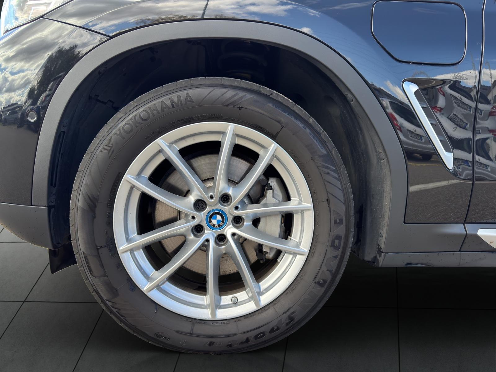 BMW X3 30e xDrive-image-9