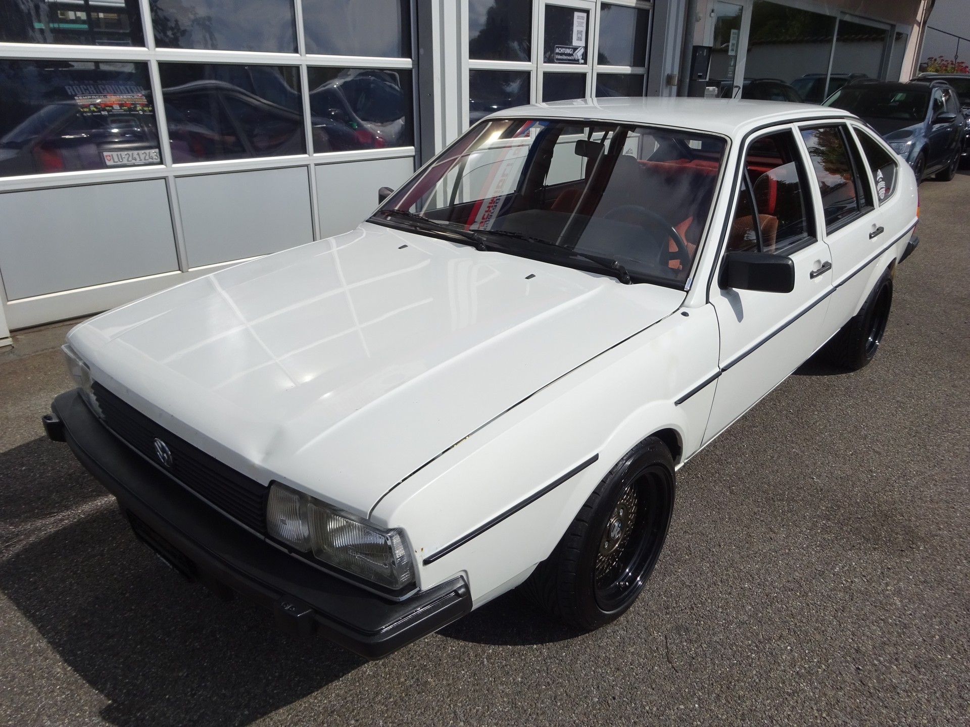 VW PASSAT-image-0