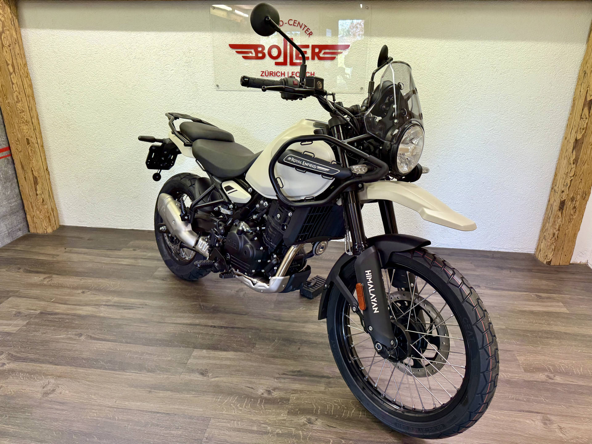 ROYAL ENFIELD Himalayan 452-showroom-element-1