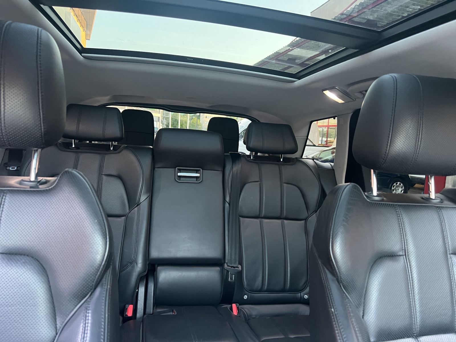 LAND ROVER Range Rover Sport 3.0 SDV6 HSE Dynamic Automatic-image-21