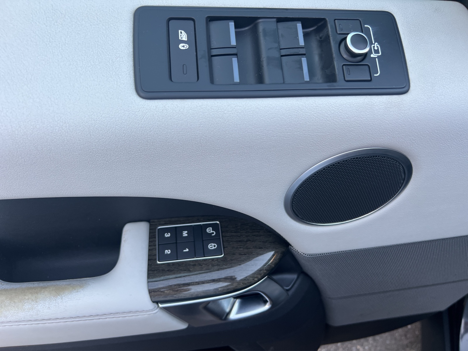 LAND ROVER Range Rover Sport 3.0 SDV6 HSE Dynamic Automatic-image-9