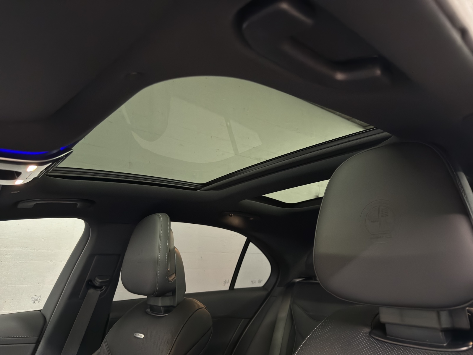 MERCEDES-BENZ AMG C 43 4Matic Executive Edition-image-13