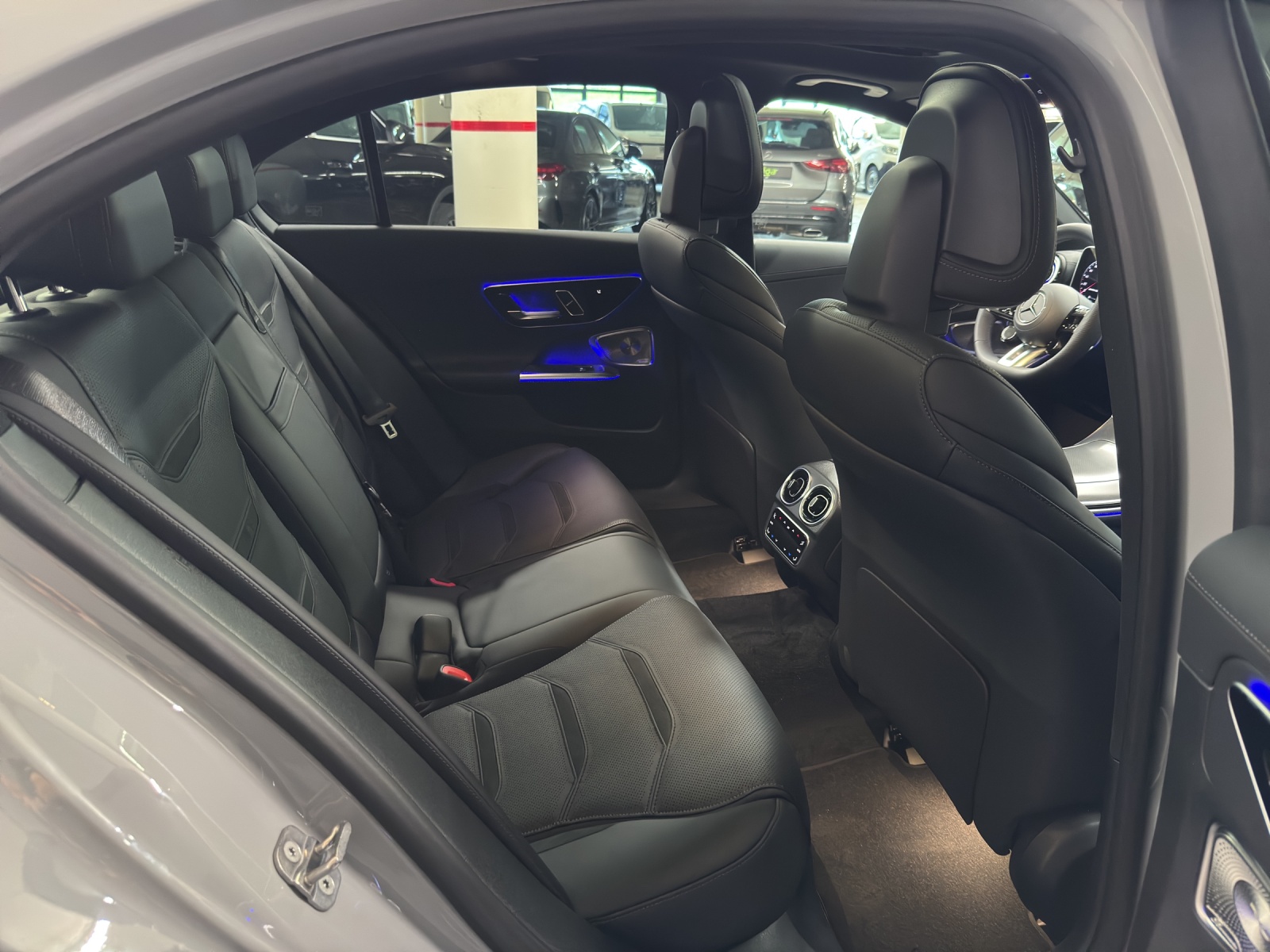 MERCEDES-BENZ AMG C 43 4Matic Executive Edition-image-9