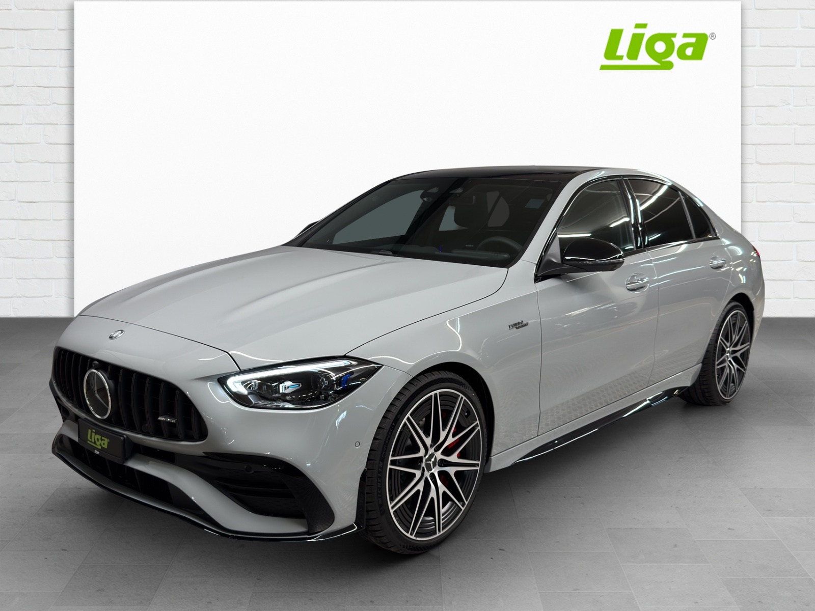 MERCEDES-BENZ AMG C 43 4Matic Executive Edition-showroom-element-1