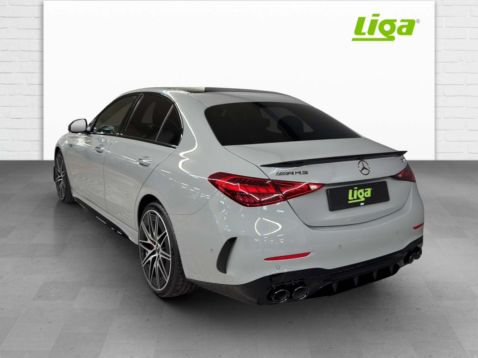 MERCEDES-BENZ AMG C 43 4Matic Executive Edition-showroom-element-3
