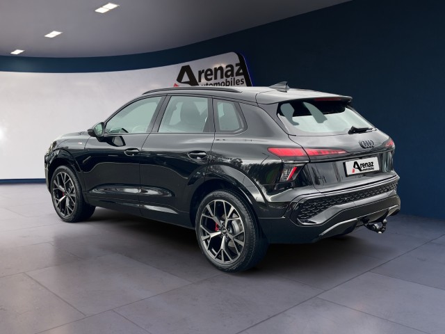 AUDI Q3 SUV 110 kW TFSI S tronic-image-2