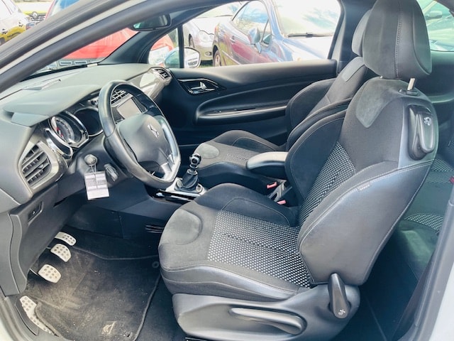 DS AUTOMOBILES DS3 1.6 THP Sport Chic-image-14