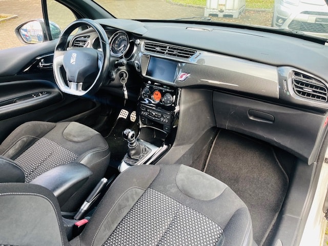 DS AUTOMOBILES DS3 1.6 THP Sport Chic-image-11