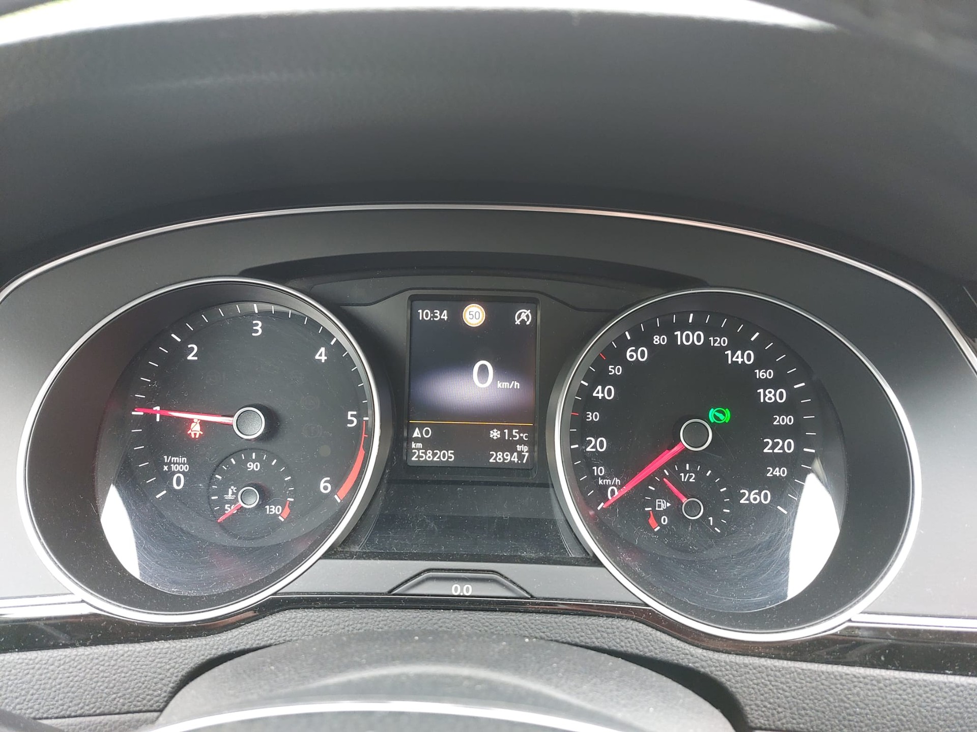 VW Passat Variant 2.0 TDI BMT High. DSG 4Motion-image-11