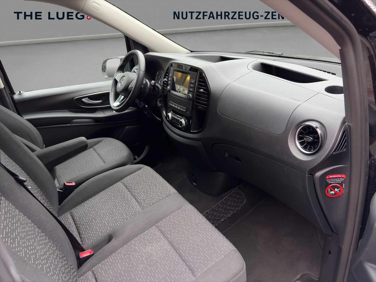 MERCEDES-BENZ Vito 116 CDI Lang Select Tourer 4Matic 9G-Tronic-image-9