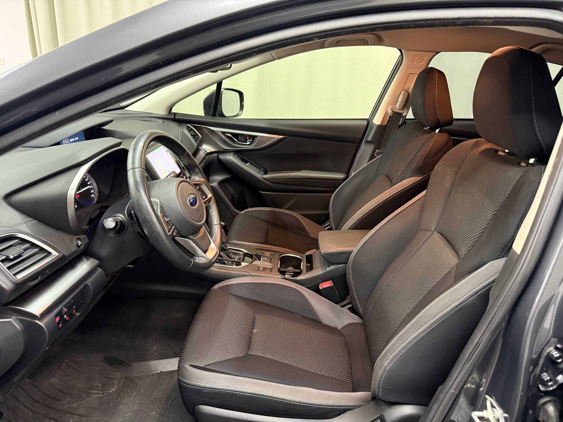 SUBARU Impreza 2.0i e-Boxer Advantage AWD CVT-image-6
